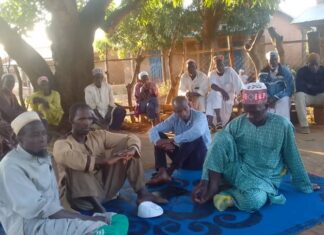 Parc national Moyen Bafing: une équipe du CECIDE échange avec les communautés riveraines